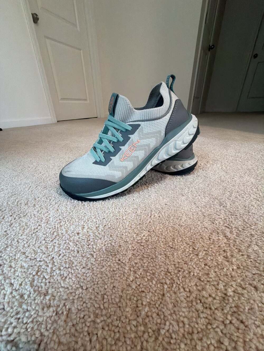 Women's KEEN Utility Arvada Shift 10